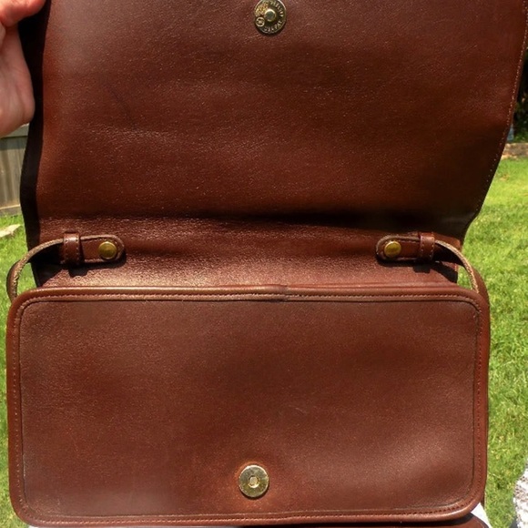 Vintage Coach- Tribeca clutch convertible with matching wallet - Picture 3 of 4